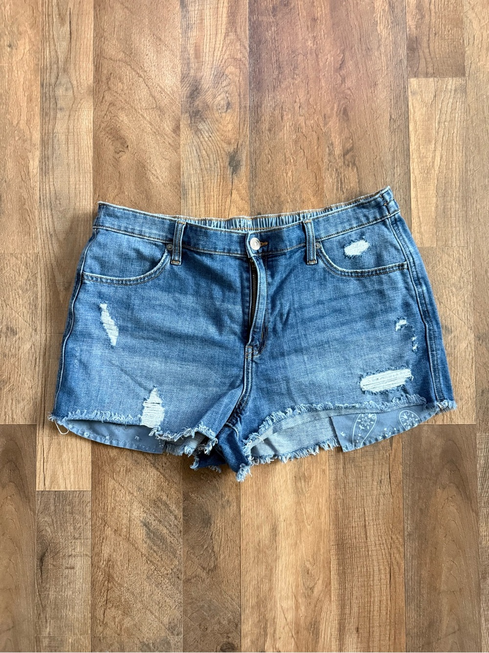 Aerie Distressed Women's Denim Shorts - L